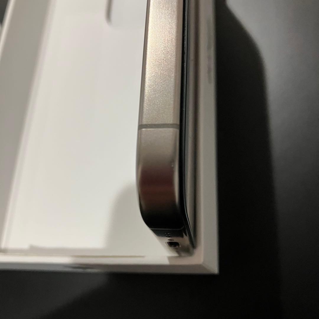 iPhone 15 Pro 256GB ナチュラルチタニウム SIMフリー