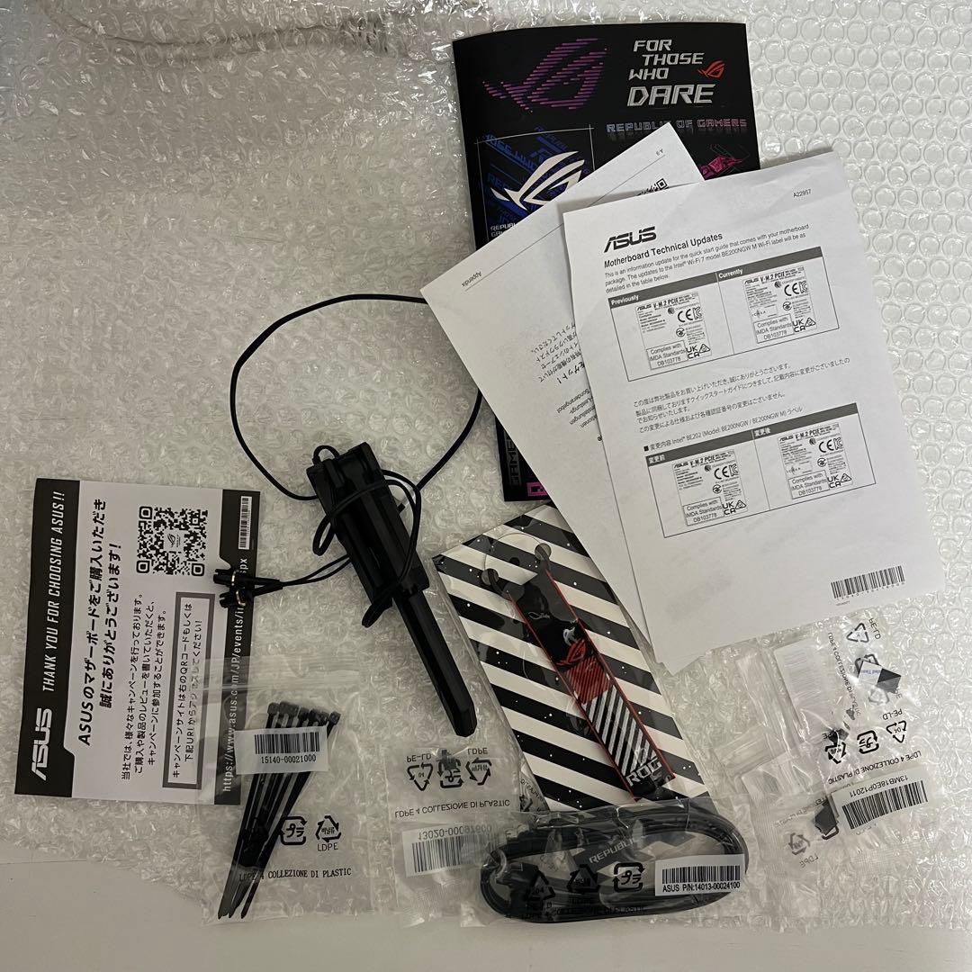 ROG STRIX Z790-F GAMING WiFi ＋i7-13700KF