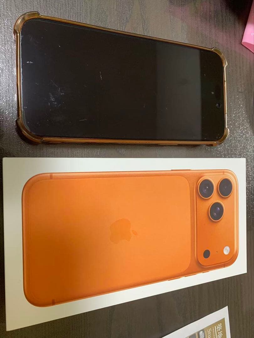 商品の説明 iPhone17proMax 256GB コズミックオレンジ