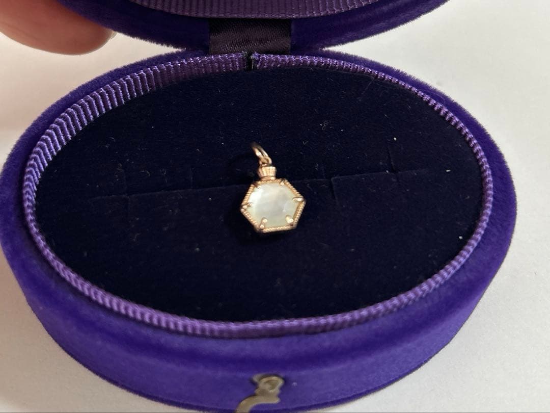 大幅値下げ　アガットK5.プレナイトシェルチャーム