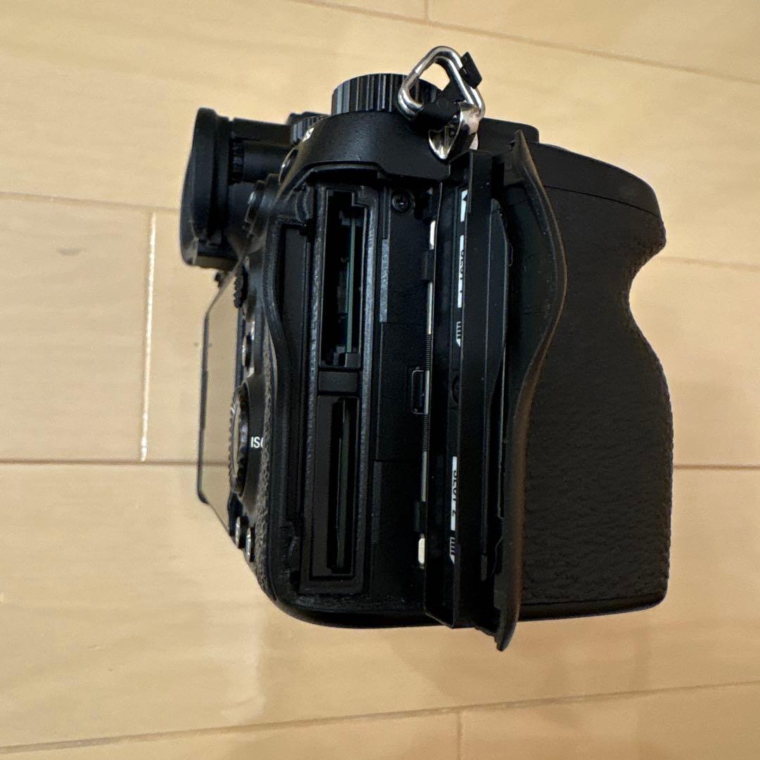 m*o様 α7iv ILCE-7M4 本体