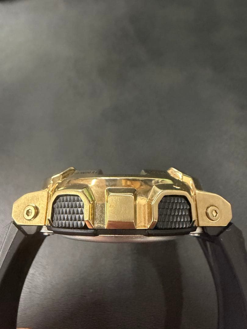 CASIO G-SHOCK GM-110G-1A9JF QZ 中古美品 7