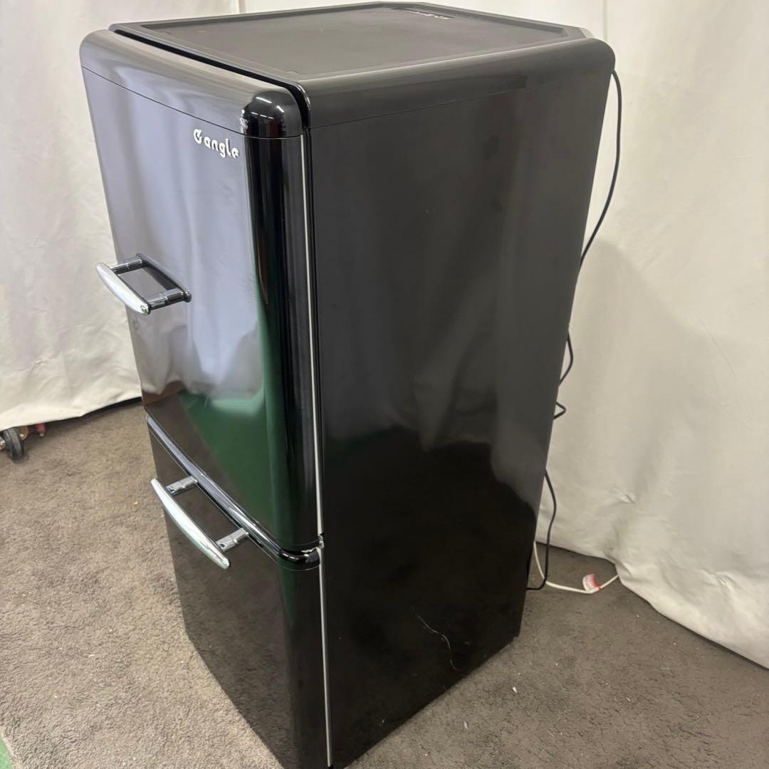 977　レトロ　冷蔵庫　黒　人気　一人暮らし　綺麗　中古　設置無料　安い‼️