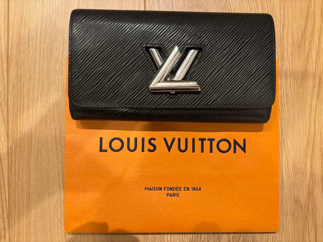 LOUIS VUITTON 長財布　美品