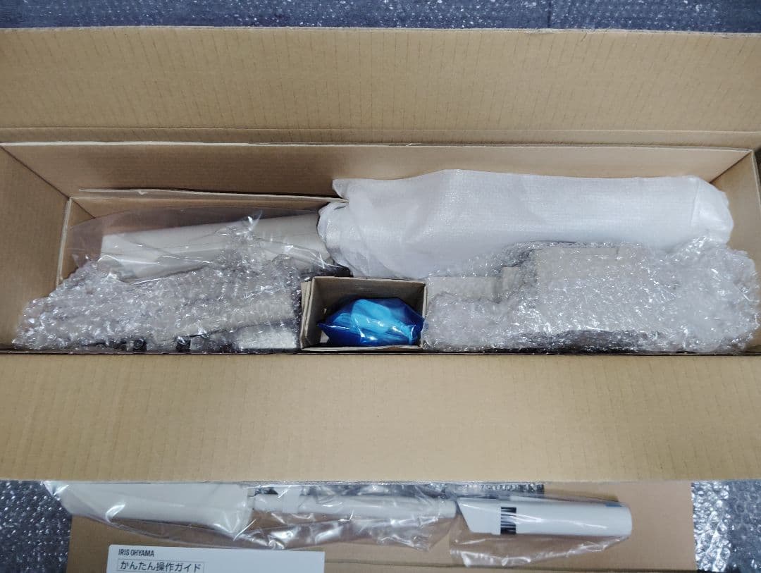 【新品】アイリスオーヤマ 充電式サイクロンスティッククリーナー