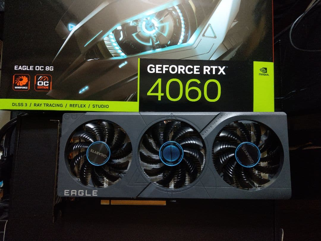 グラフィックボード・グラボ・ビデオカード GIGABYTE RTX4060 GV-N4060EAGLE OC-8GD