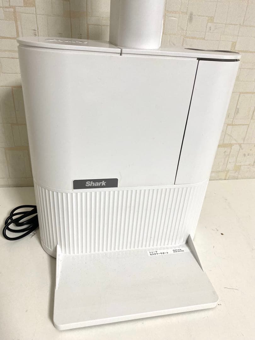 shark シャーク スティッククリーナー　CS150JAE ゴミ収集ドック付き