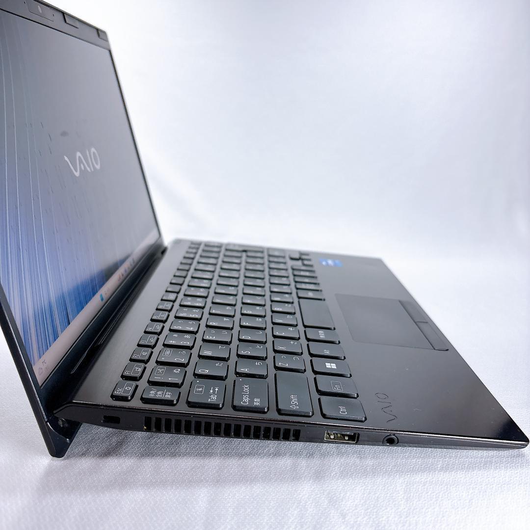 ★超軽量914g★12.5インチ VAIO SX12法人モデル 16GB 907
