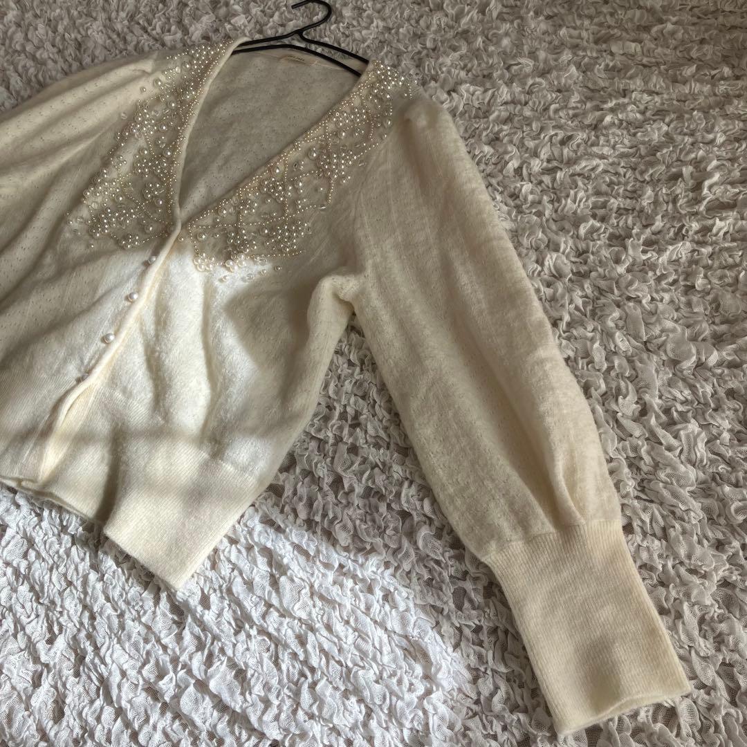 デプレ DES PRES 2024AW パールレースステッチVネックカーディガン