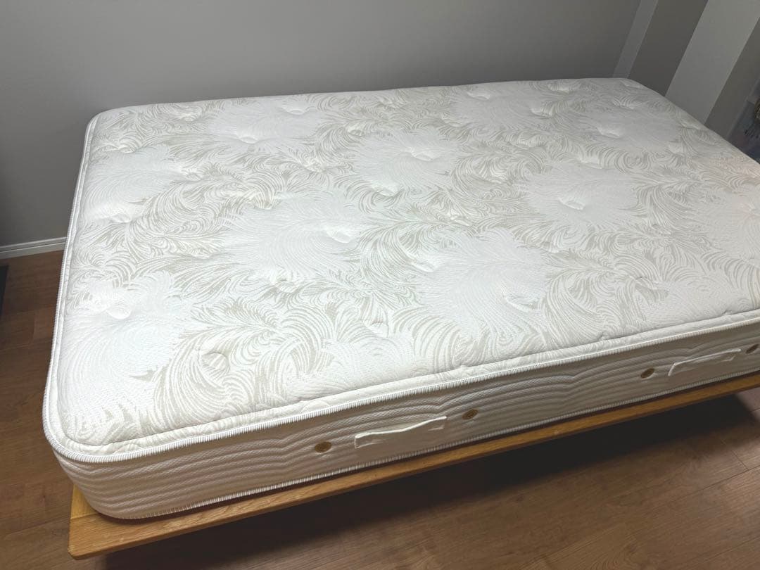 シモンズ　Beautyrest Premium スプリングマットレス　セミダブル