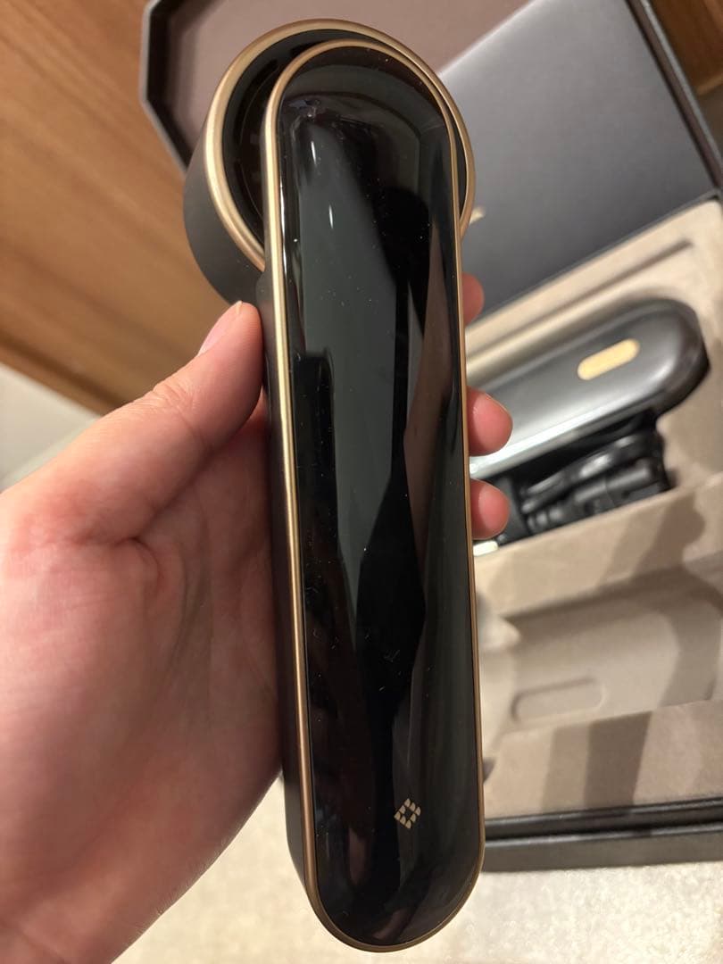 Blacken 光美顔器 DPL ブラック