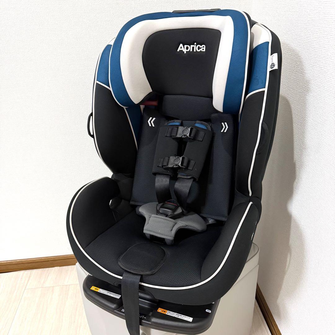 美品 Aprica チャイルド&ジュニアシート ISOFIX フォームフィット