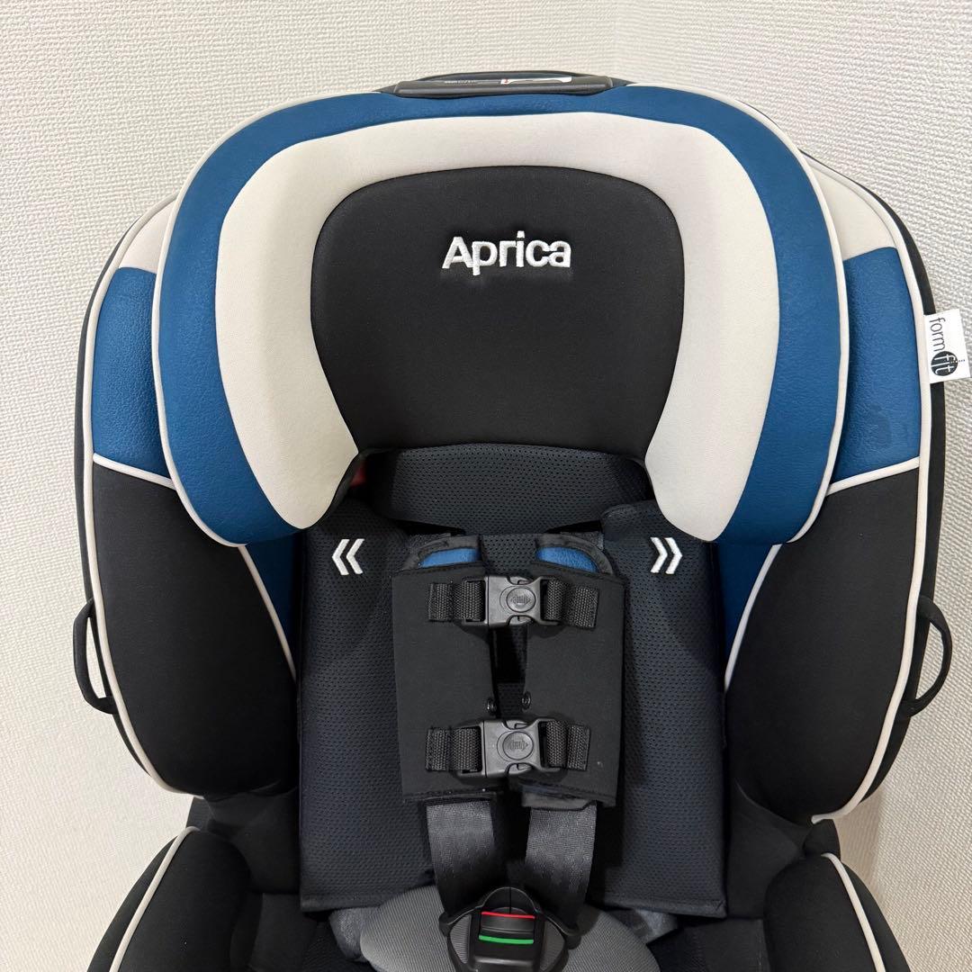 美品 Aprica チャイルド&ジュニアシート ISOFIX フォームフィット