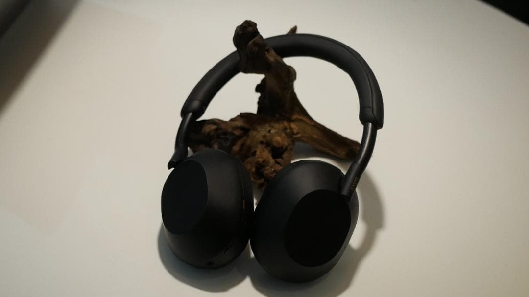 ソニー WH-1000XM5/使用頻度少なめ/動作確認済み/清掃して発送