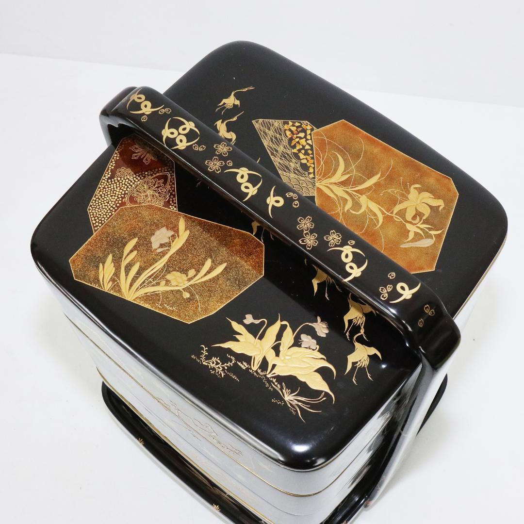 蒔絵 金彩 漆器 重箱 4段 梨地 岡持ち 木製 木箱付き
