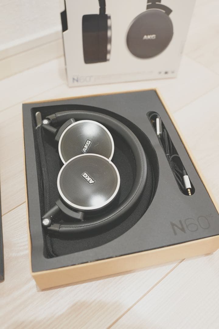 AKG N60 ノイズキャンセリングヘッドフォン ブラック