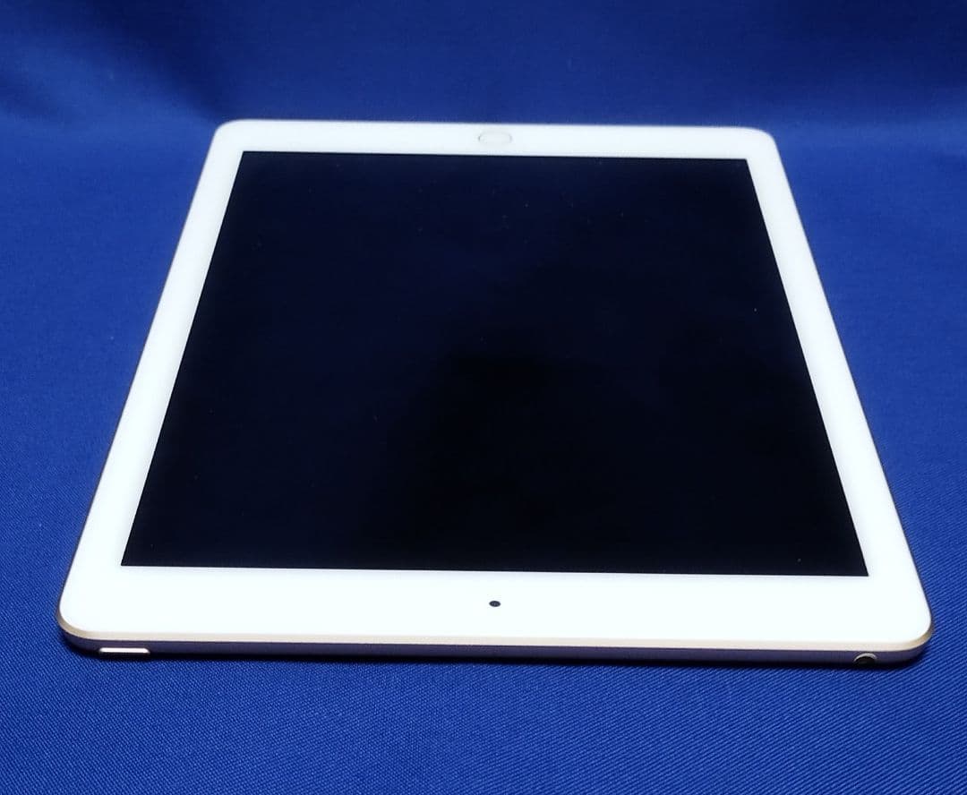 ✿Apple iPad 第6世代 Wi-Fi 32GB 【美品】ゴールド