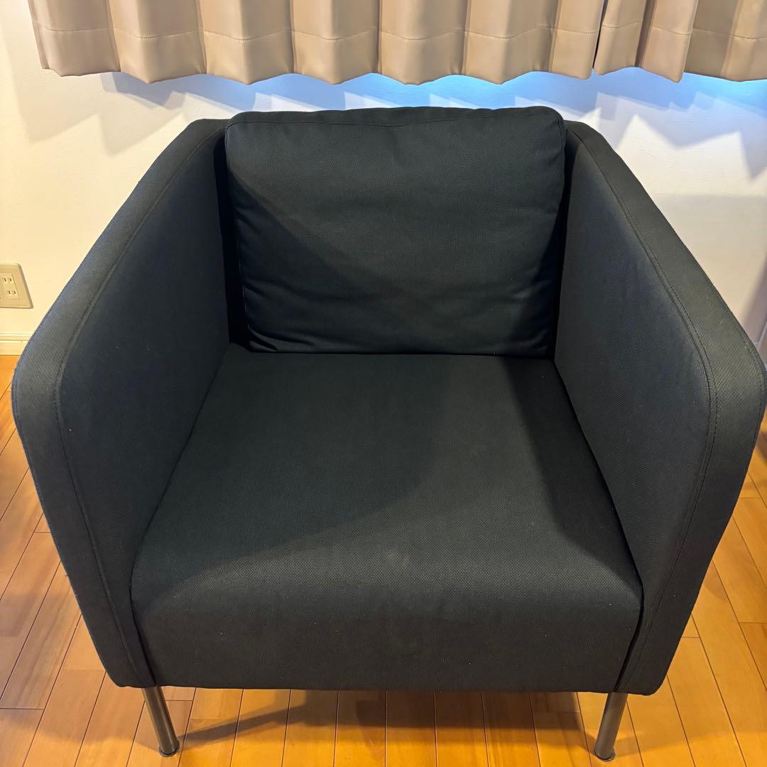 shページです　ネイビーソファ