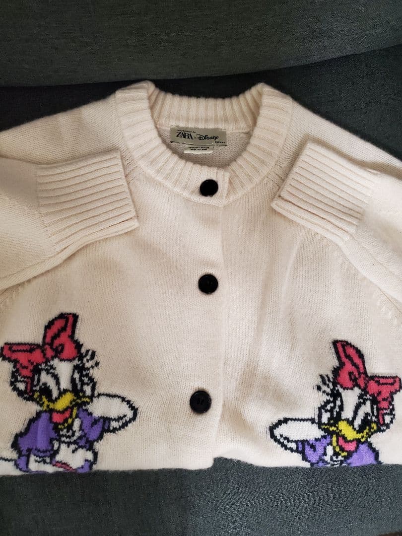 ZARA ディズニーコラボ Daisy Duck ニットカーディガン