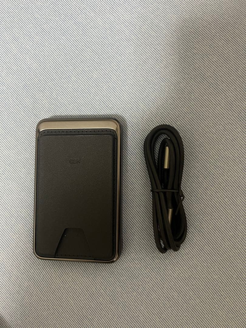 ESR Magsafe対応 カードケース モバイルバッテリー 5000mAh