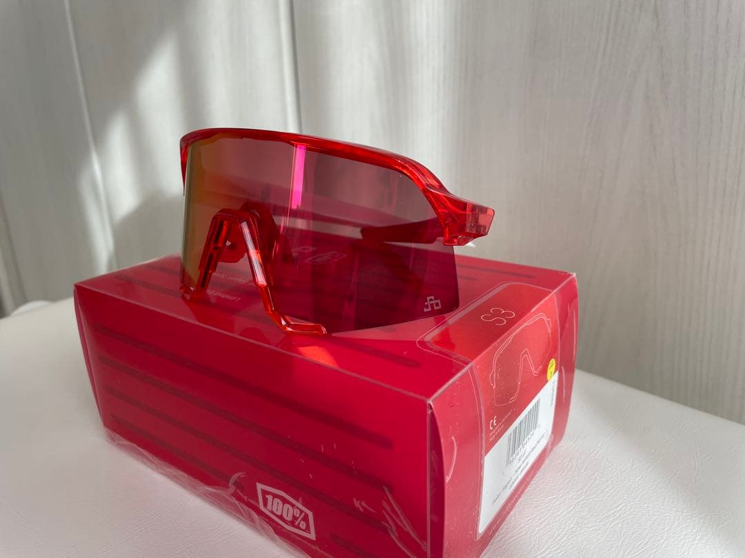 100%ワンハンドレッド S3 サガン 限定モデル 2023