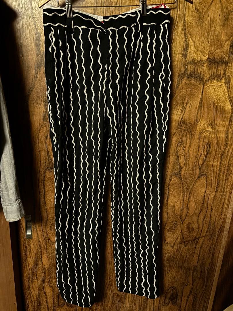 LOVERBOY 波状ストライプ スラックス