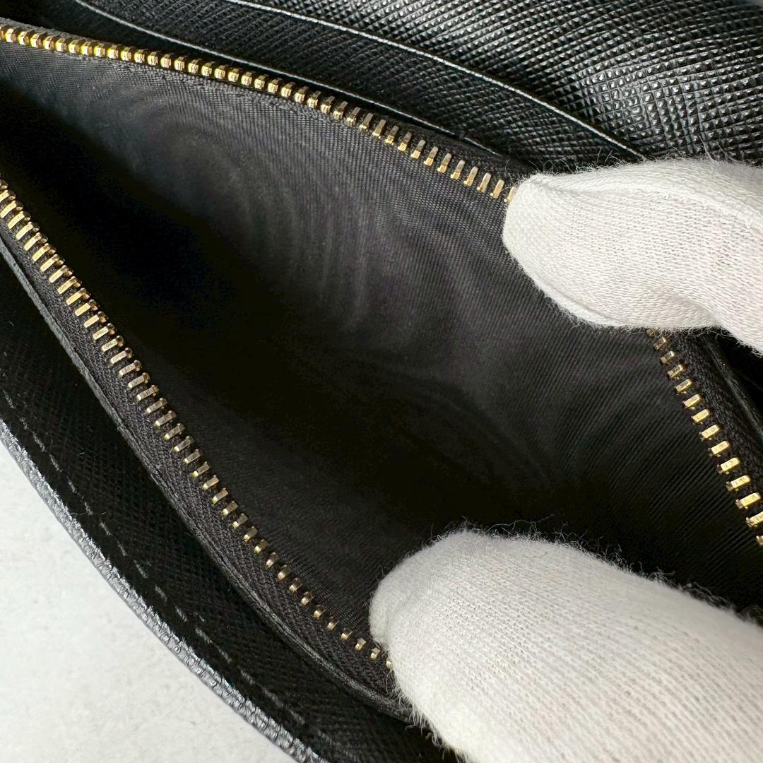 【極美品】PRADA 長財布 三角ロゴ サフィアーノレザー パスケース付き 箱付