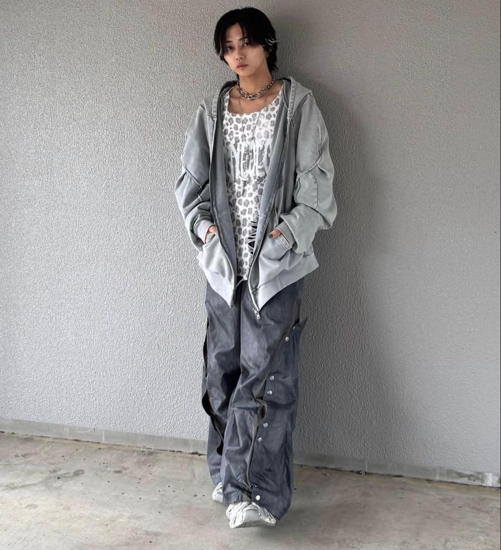 【GRANCY】 ボタンレイヤードデザインナイロンパンツ Sサイズ グレー