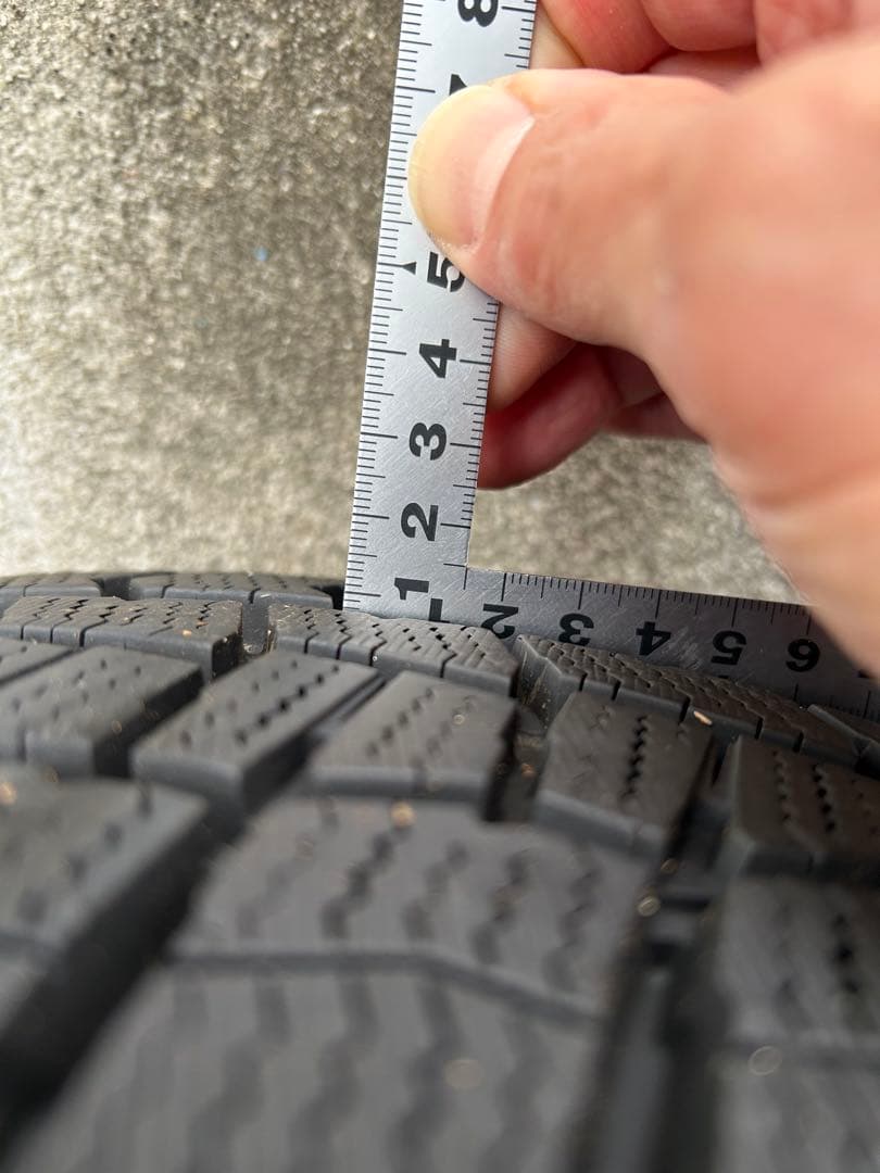 185/70R14 スタッドレスホイール4本 1シーズン使用　21年製　値下げ