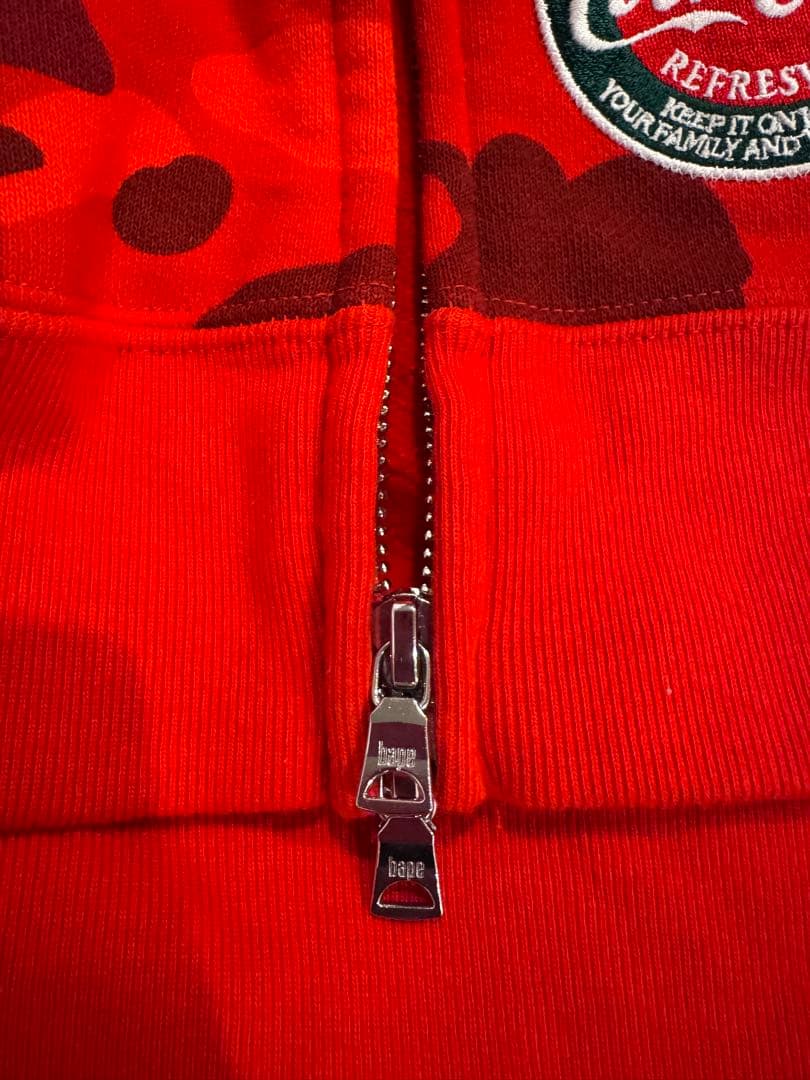【希少】A Bathing Ape カモ柄パーカー×コカコーラ