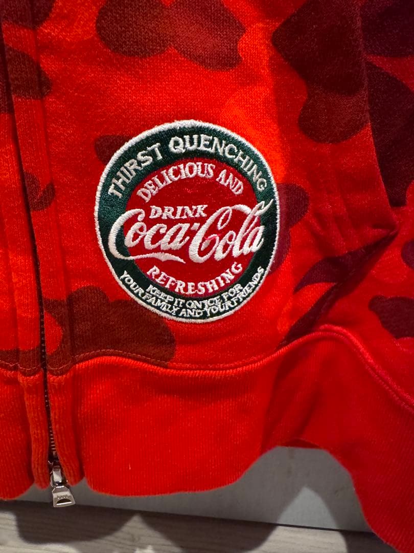 【希少】A Bathing Ape カモ柄パーカー×コカコーラ