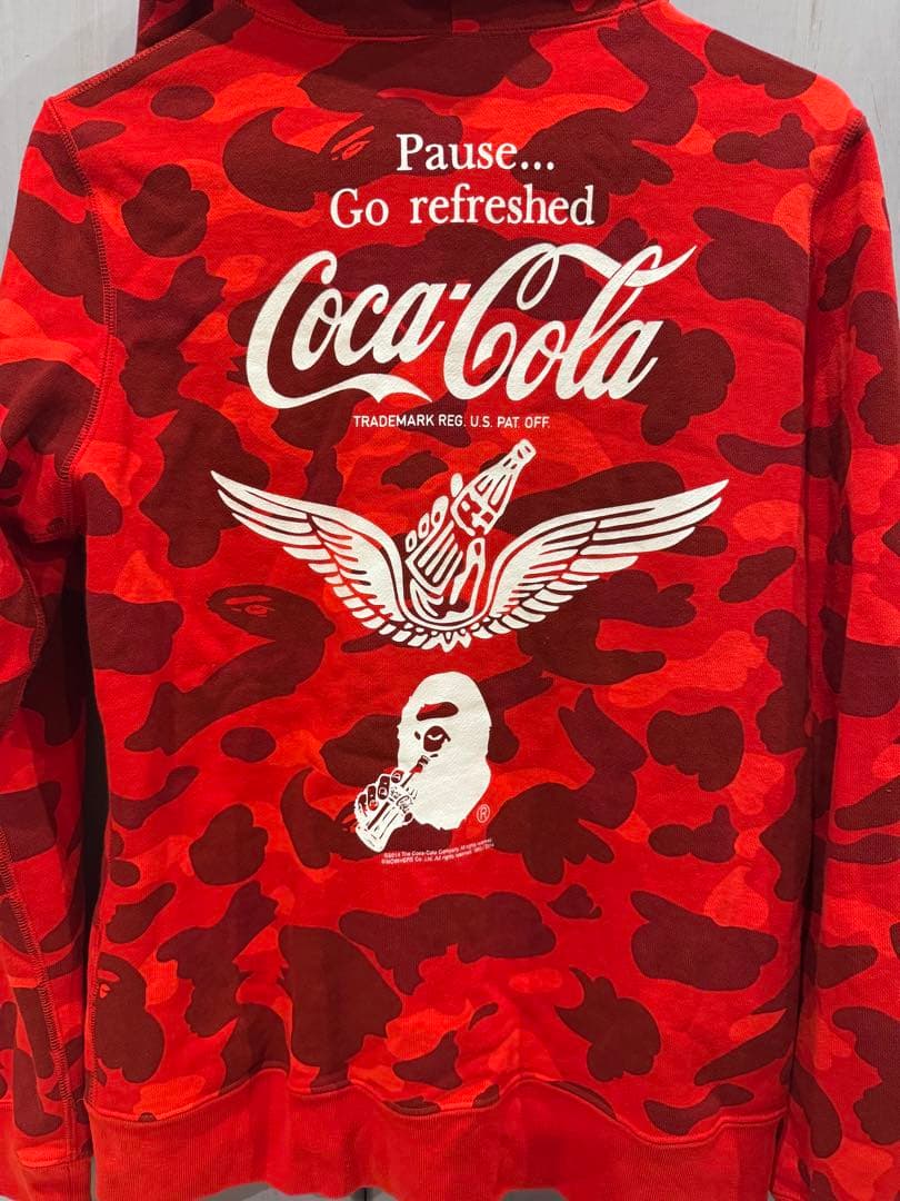 【希少】A Bathing Ape カモ柄パーカー×コカコーラ