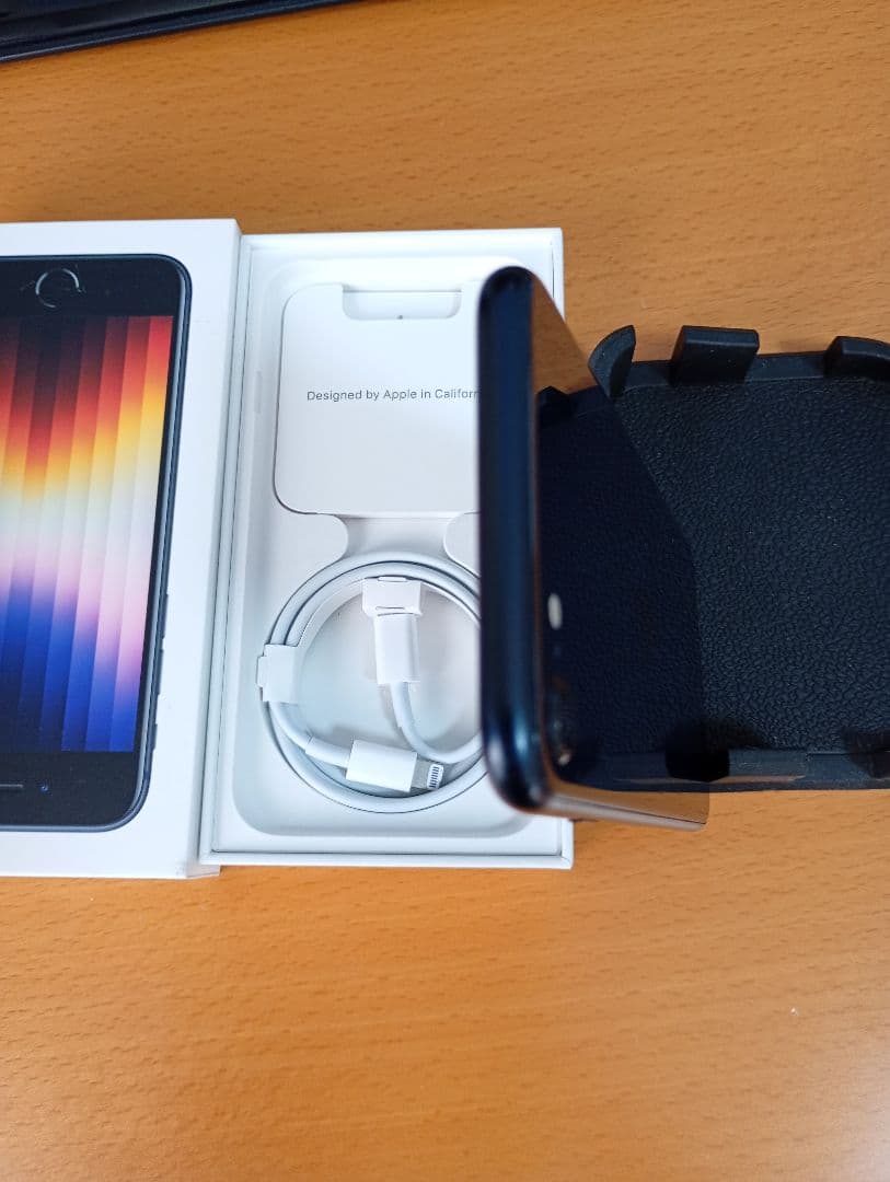 iphone SE（第３世代）ミッドナイト SIMフリー