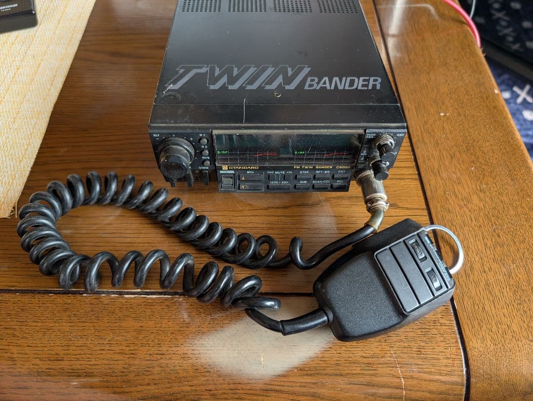 FM TWIN BANDER C6000 トランシーバー