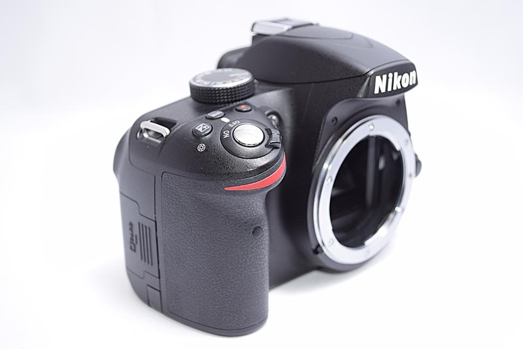 ✨超高画質✨お手頃なハイスペック一眼レフ✨Nikon D3200✨軽量✨