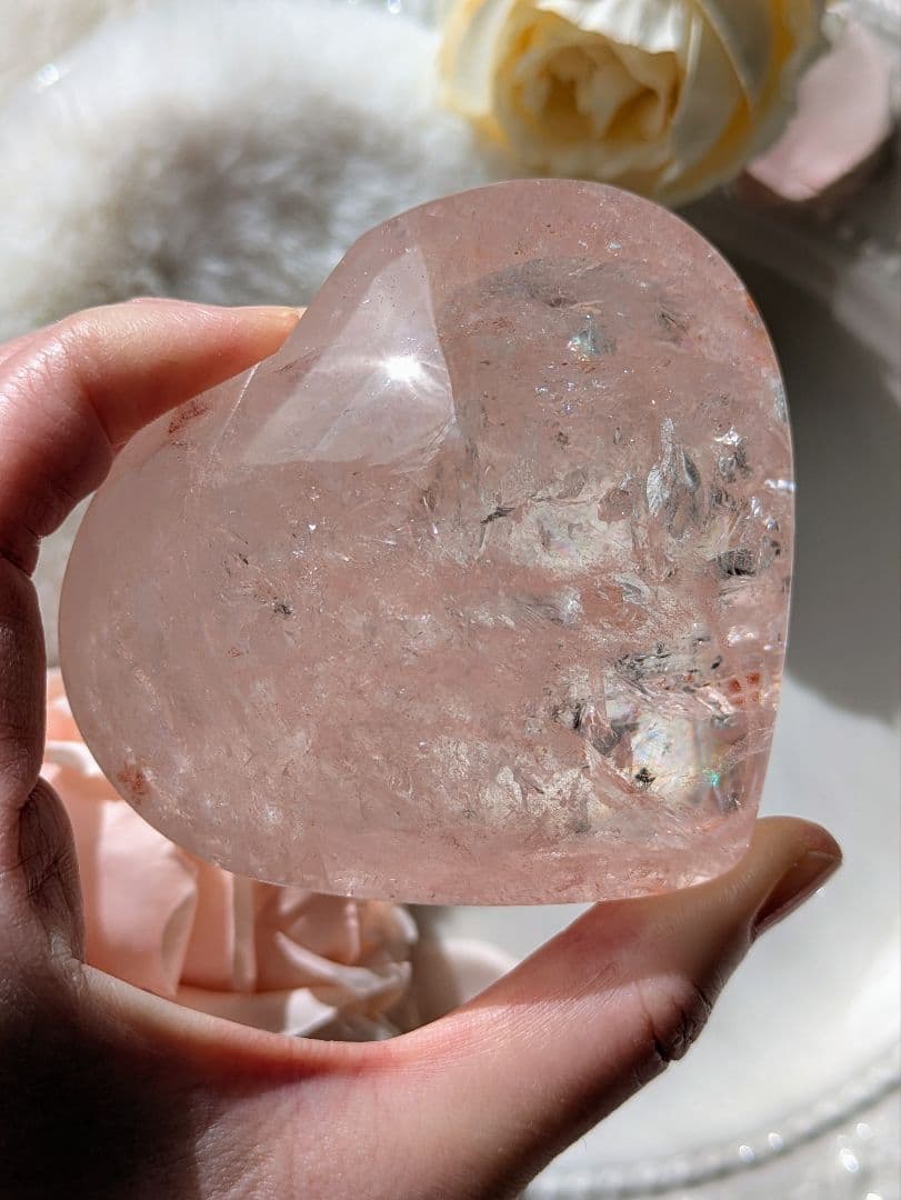 ♡ピンクアゼツライト（通称） 濃ピンク　クリアクォーツ♡　ぷっくりハート