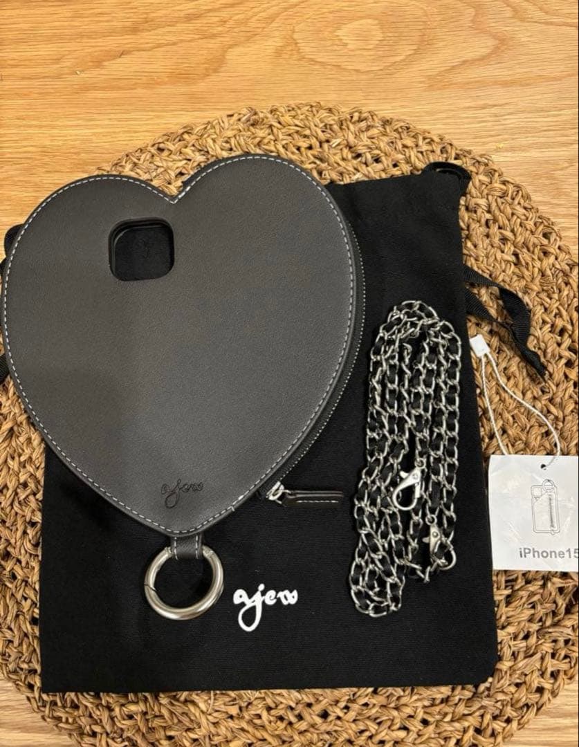 「ajew」dress HEART チェーン ストラップ iPhone15