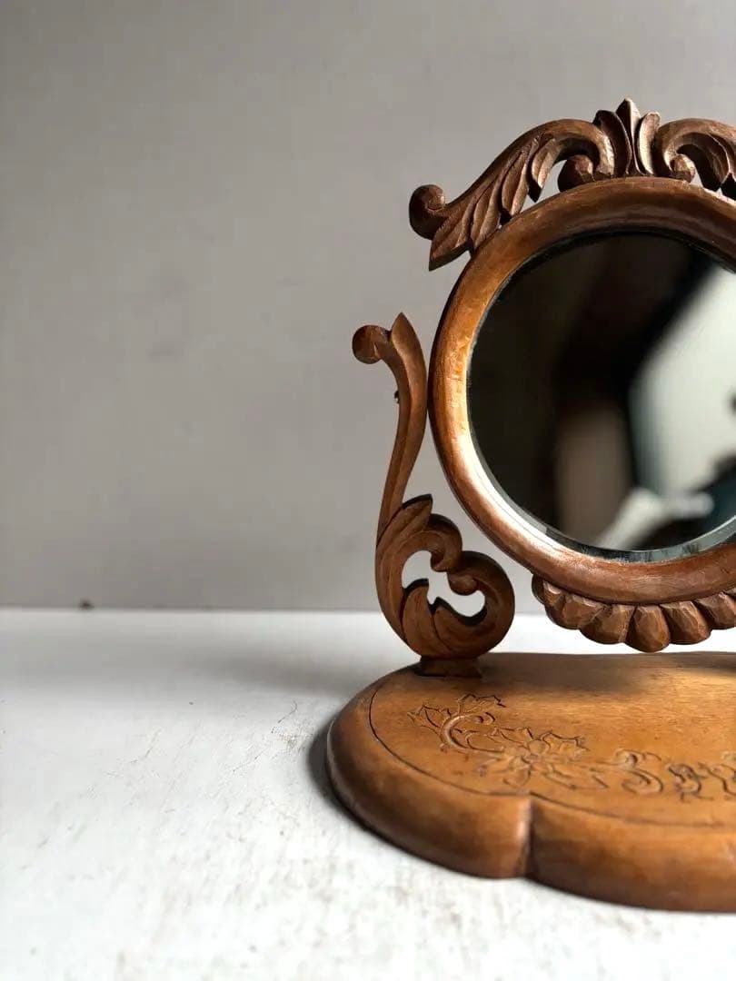 684 フランスアンティーク 木彫が美しい卓上鏡 鏡台 ミラー 蚤の市購入 パリ