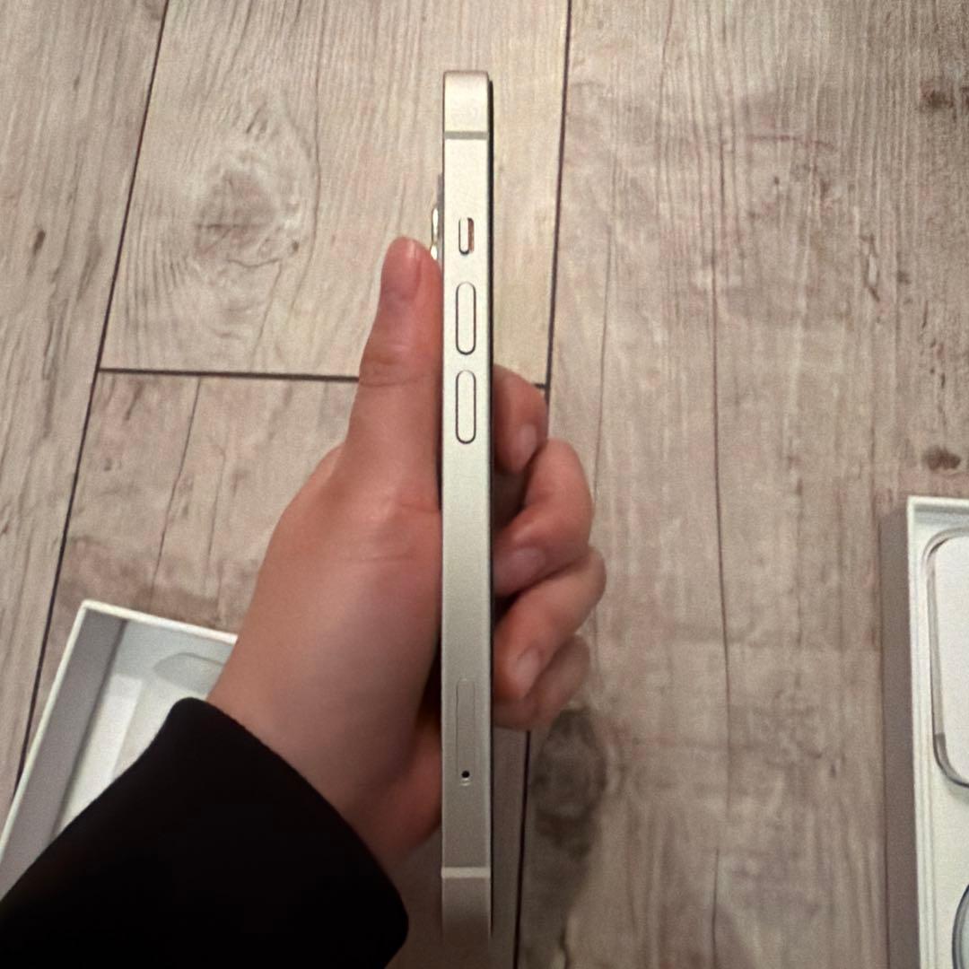 Apple iPhone 14 ホワイト 本体 SIMフリー