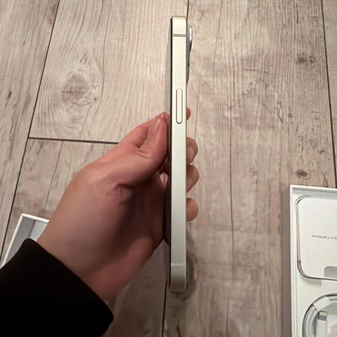 Apple iPhone 14 ホワイト 本体 SIMフリー