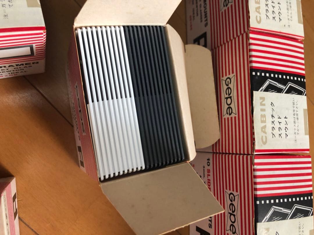 GEPE ゲペ社製 スライドマウント