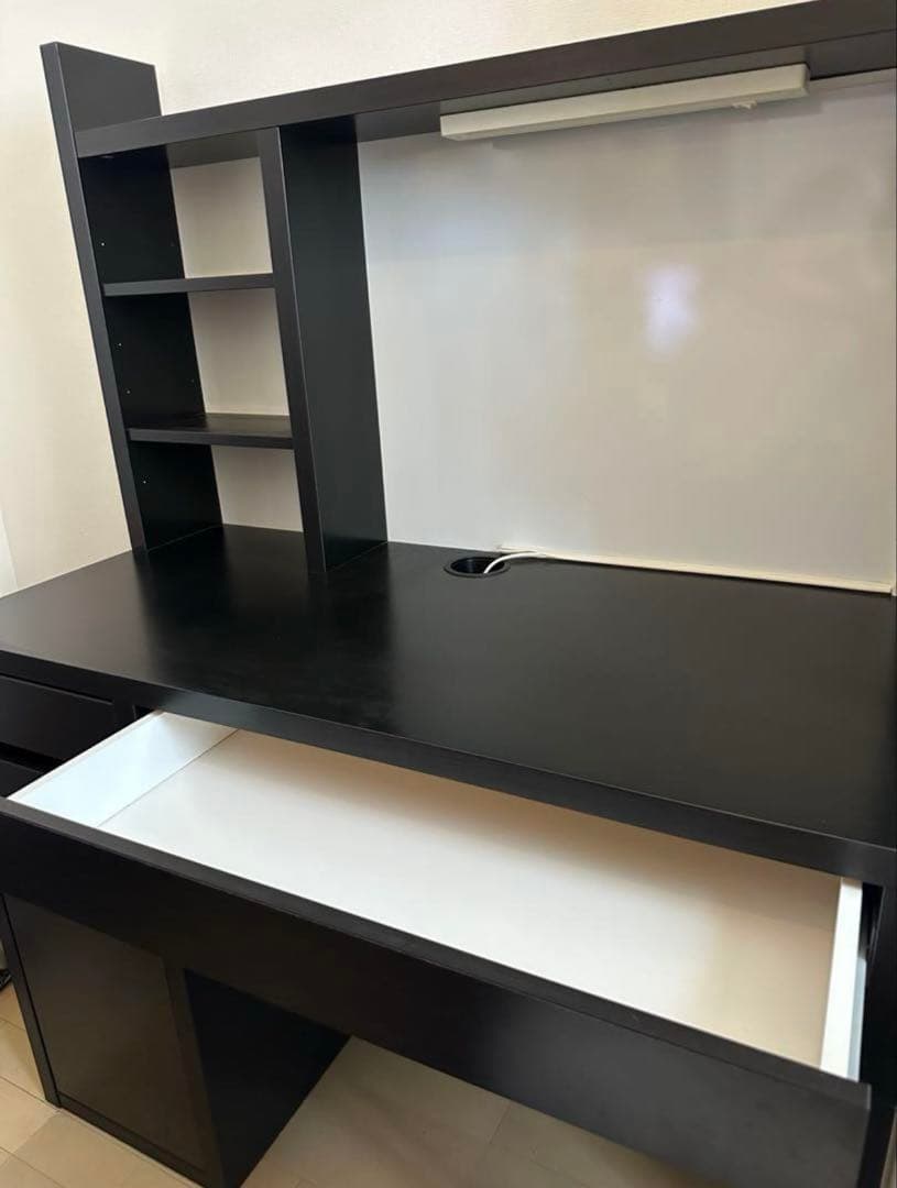 IKEAミッケデスク