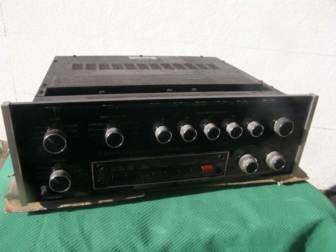 マッキントッシュC34Vプリアンプ中古動作品の出品です❣