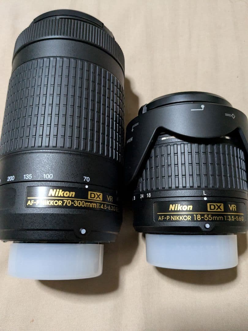 Nikon D5600ダブルズームキット　美品　値段交渉歓迎！