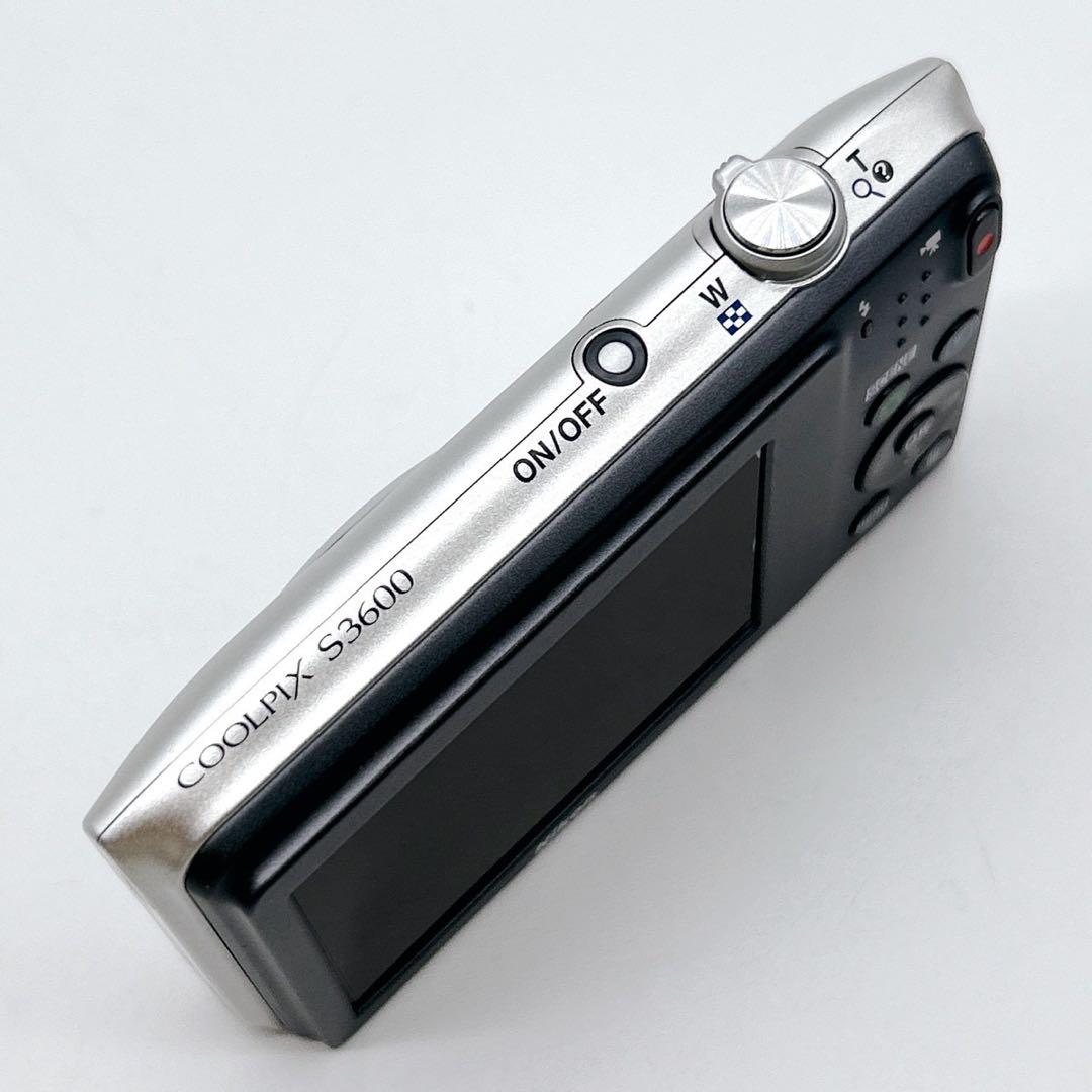 Nikon ニコン COOLPIX S3600 シルバー コンデジ