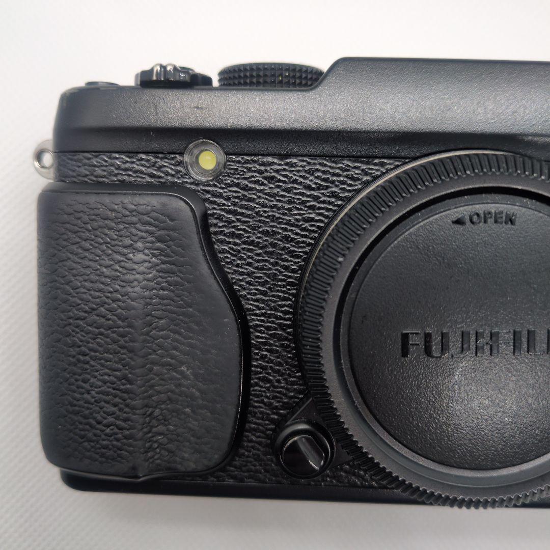 富士フイルム FUJIFILM X-E2 ボディ L字グリップ、充電コード付き