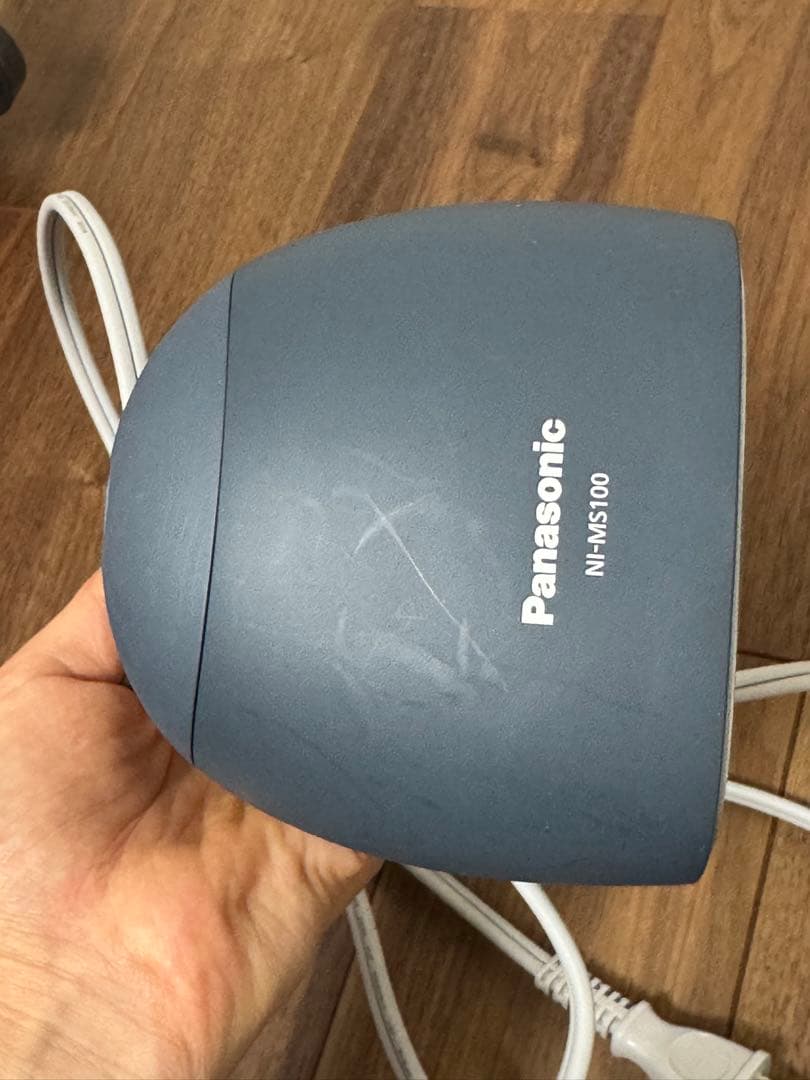 NI MS100 衣類スチーマーモバイル　お試し使用のみ　箱無し　本体のみ