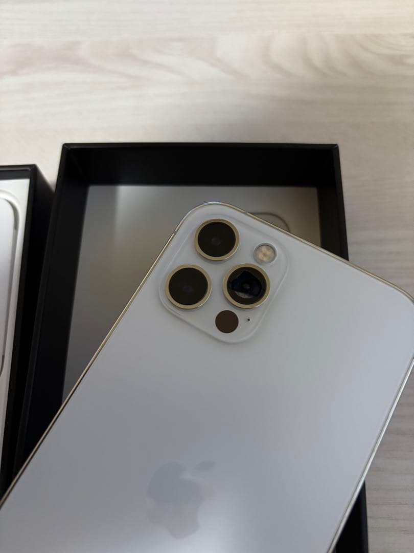 Apple iPhone 12 Pro シルバー 本体
