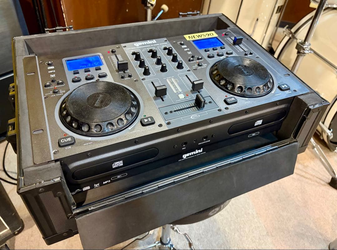 CDJプレーヤー CDM3250 専用ケース付き