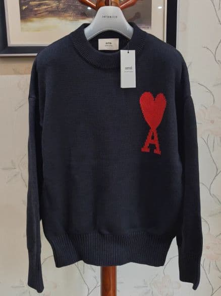 AMI PARIS ハート刺繍 クルーネックニットセーター ユニセックス